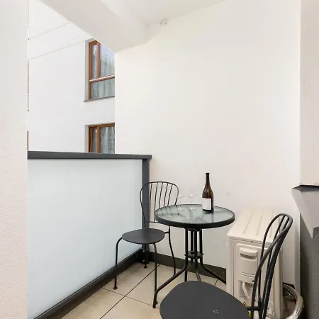 アパート Karolkowa 28 Ii - Premium With Balcony By Renters ワルシャワ